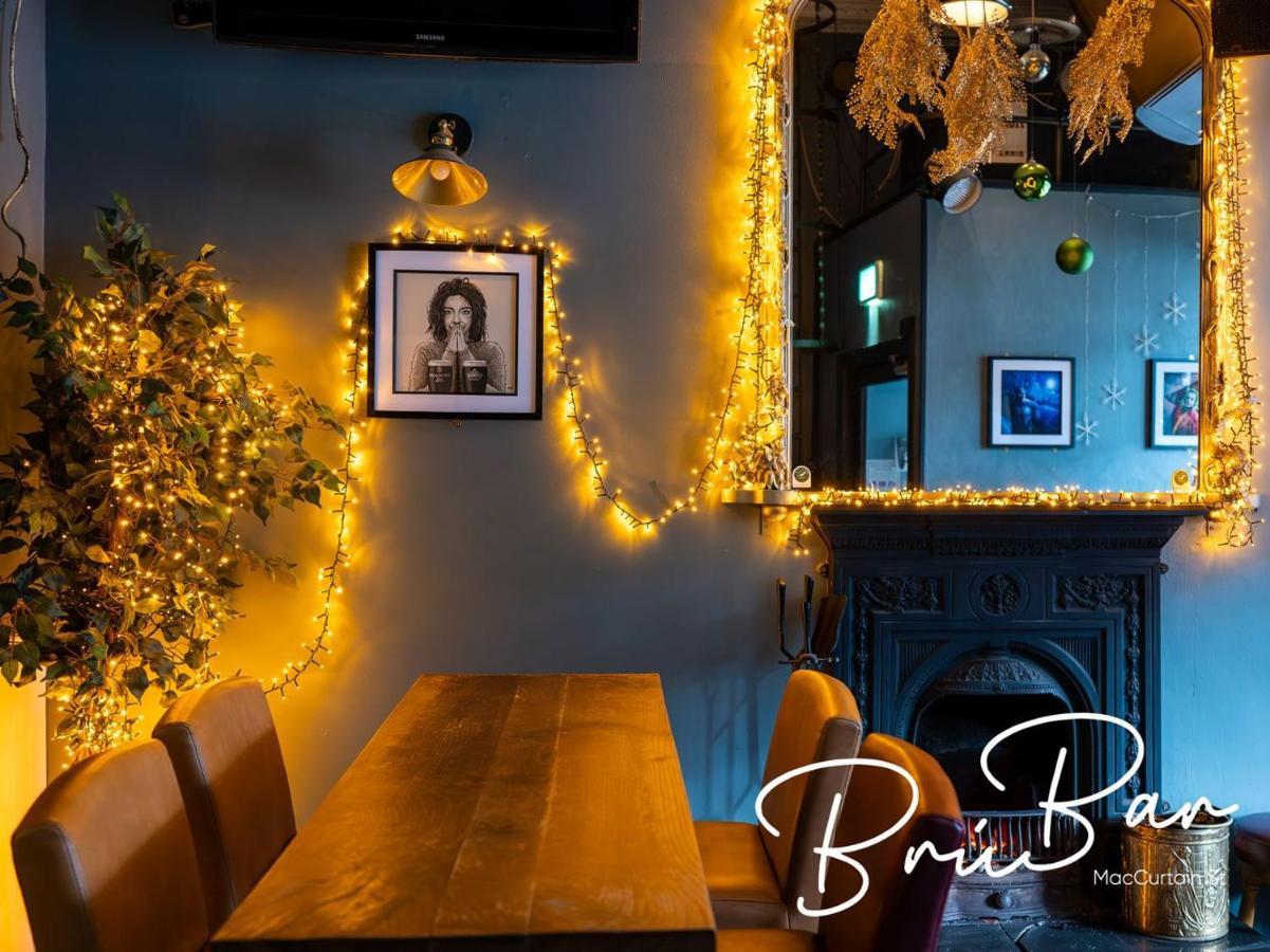 Bru Bar & Hostel Cork Exterior foto